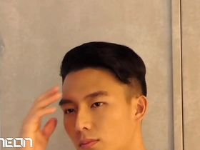 Asian underwear model Ryus embarrassing yet sexy photoshoot