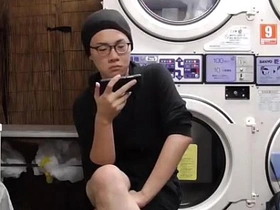 Gay Japanese boy, Simoyaka3, becomes famous online.