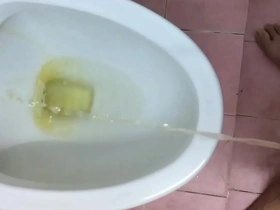 Gay men in Vietnam urinate in slow motion